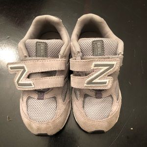 Grey size 9 New Balance sneakers worn once like new